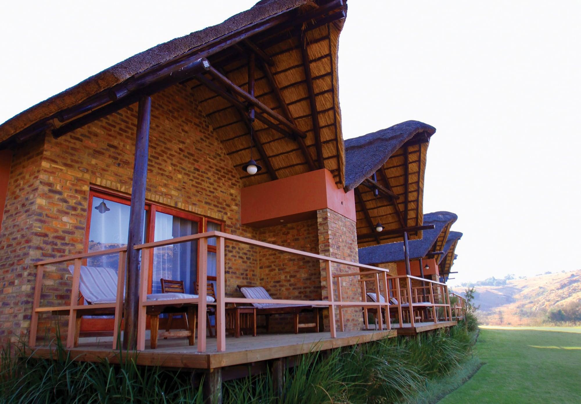 Kloofzicht Lodge & Spa Krugersdorp Exteriör bild The Ranch Resort