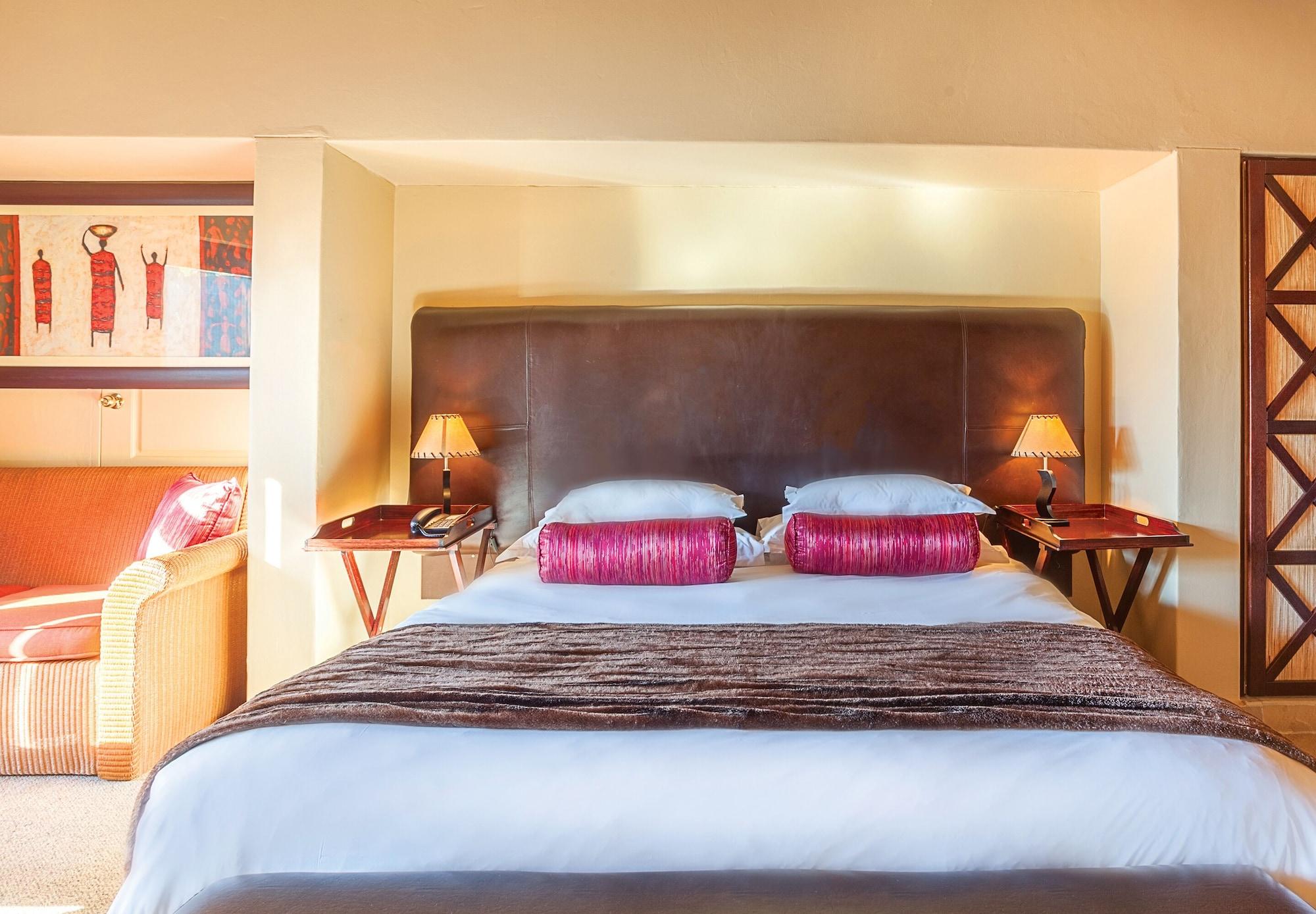 Kloofzicht Lodge & Spa Krugersdorp Exteriör bild A bedroom at the hotel