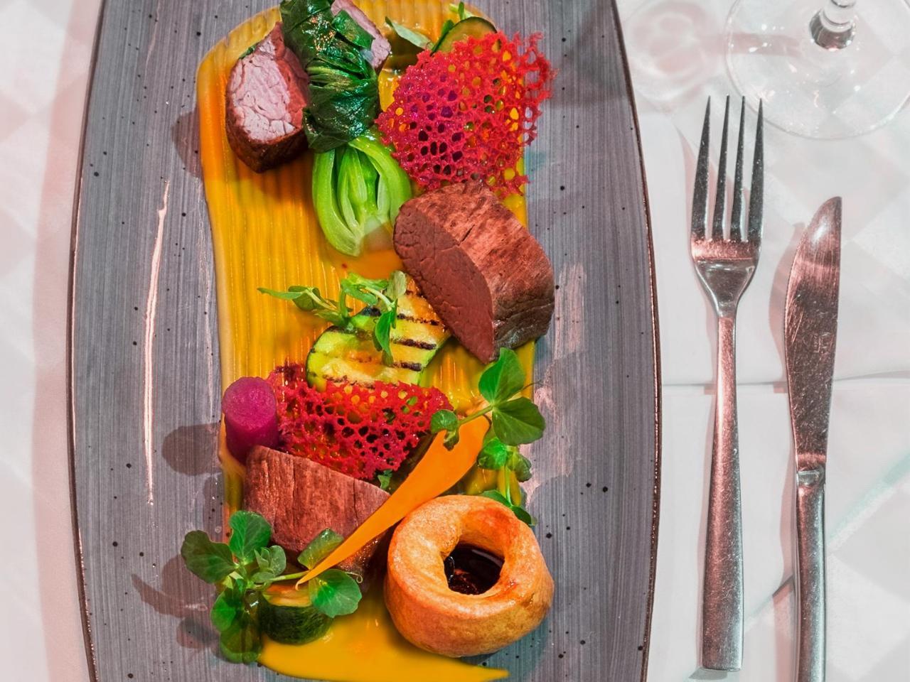 Kloofzicht Lodge & Spa Krugersdorp Exteriör bild A modern French dish