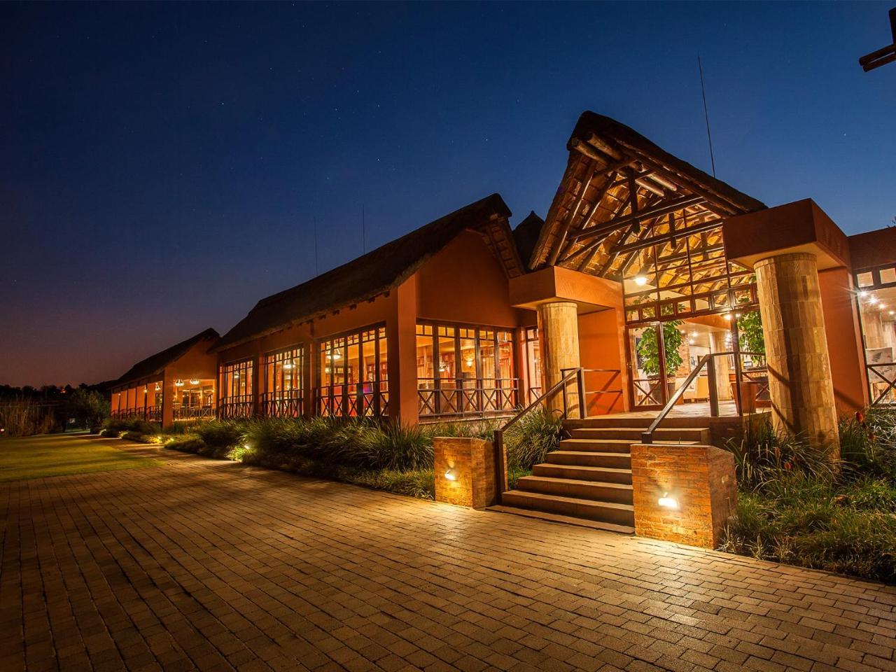 Kloofzicht Lodge & Spa Krugersdorp Exteriör bild The main entrance of the resort